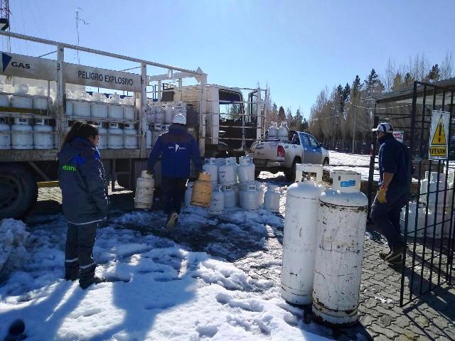 Petrominera refuerza el abastecimiento de gas envasado en Cushamen