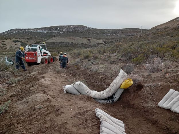 Secretaría de Ambiente de Chubut multará a YPF por derrame de 14 cúbicos de petróleo en Bella Vista