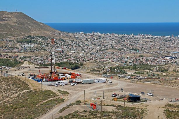 La Ciudad creció alrededor del campamento petrolero.