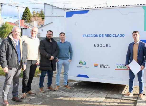 PAE entregó estaciones de reciclado en distintas localidades del valle y la cordillera